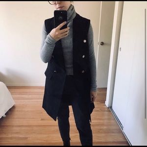 Club Monaco vest